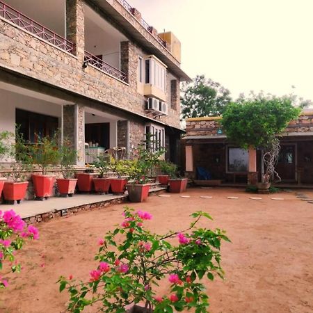 Hôtel Devra Udaipur Extérieur photo