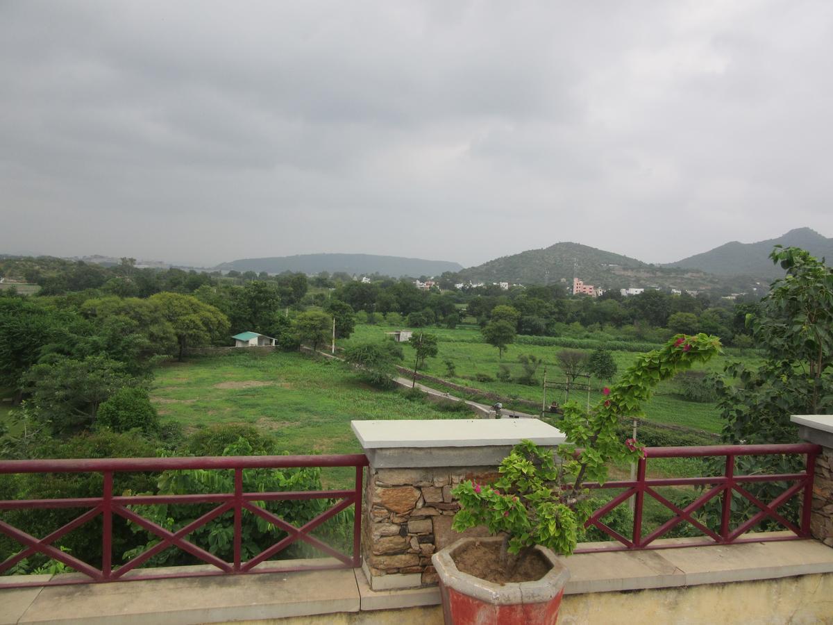 Hôtel Devra Udaipur Extérieur photo